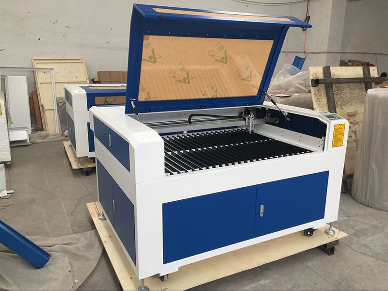 Laser cutting machine photo 6