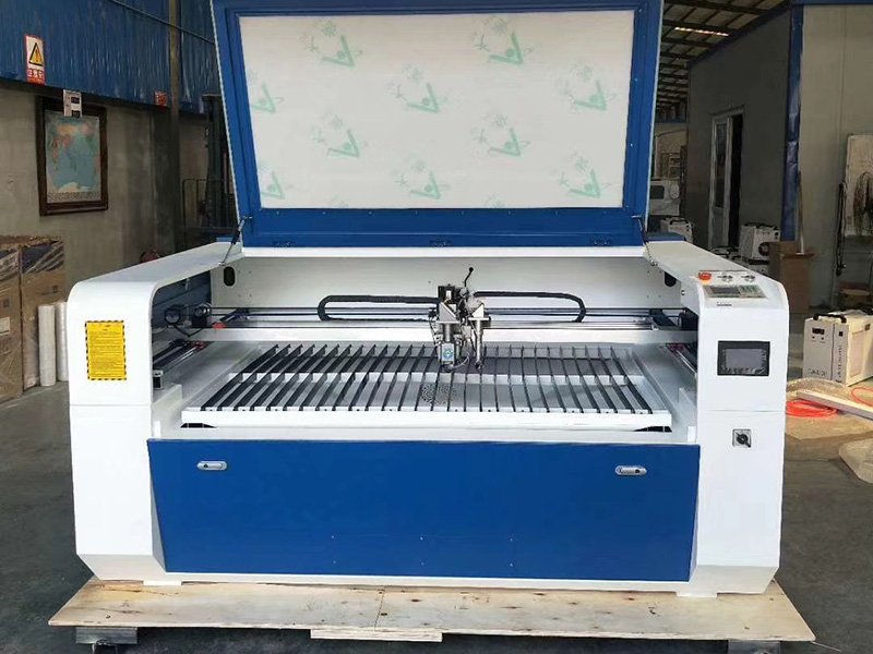 CO2 Laser Cutting Machine Side View