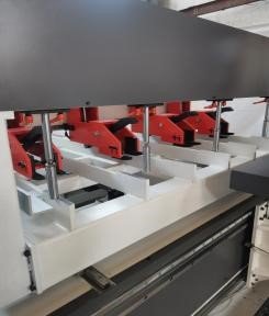 Solid Wood Cutting Machine 3